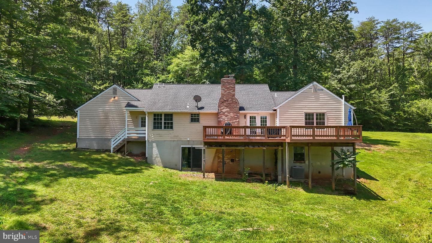 64 Panners Lane photo 21