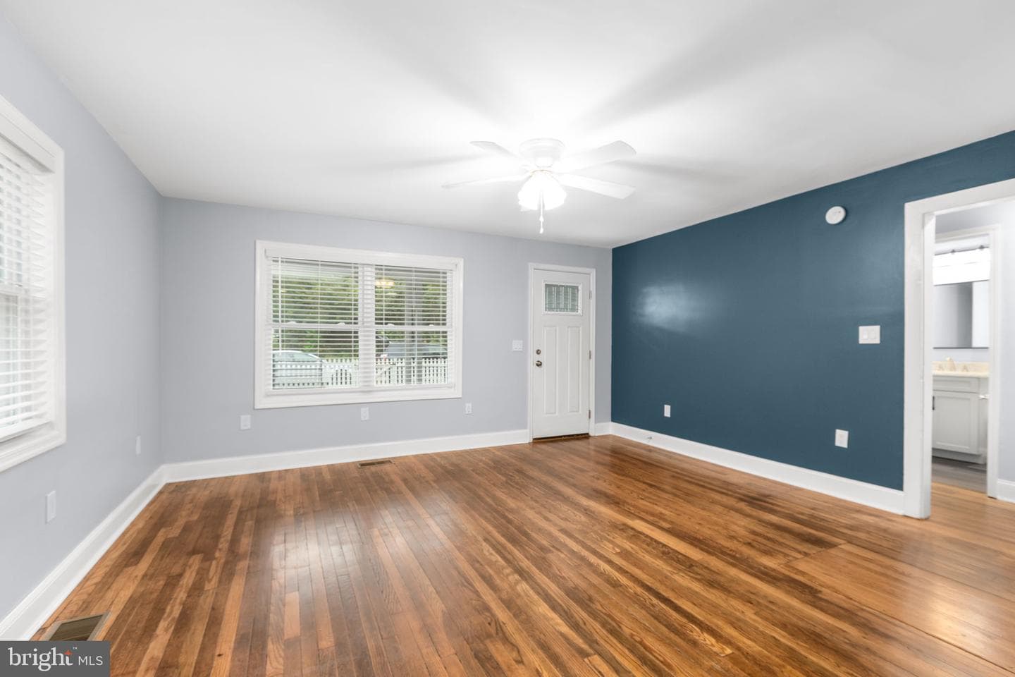 16 Enola Road photo 9