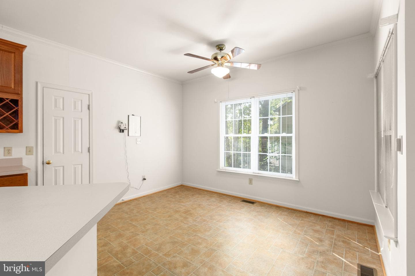 31 N Pointe Drive photo 20