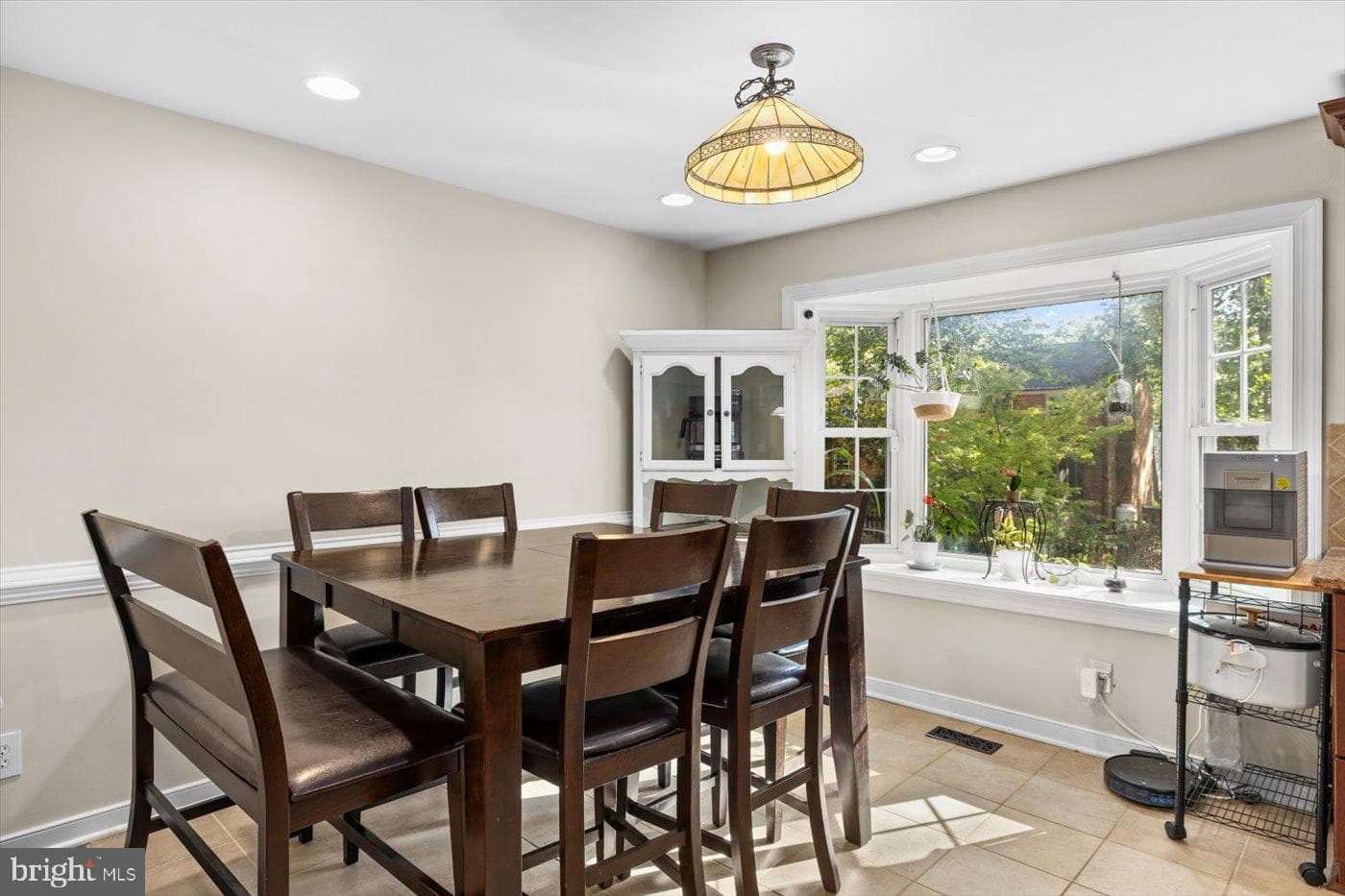 616 Winterberry Drive photo 13