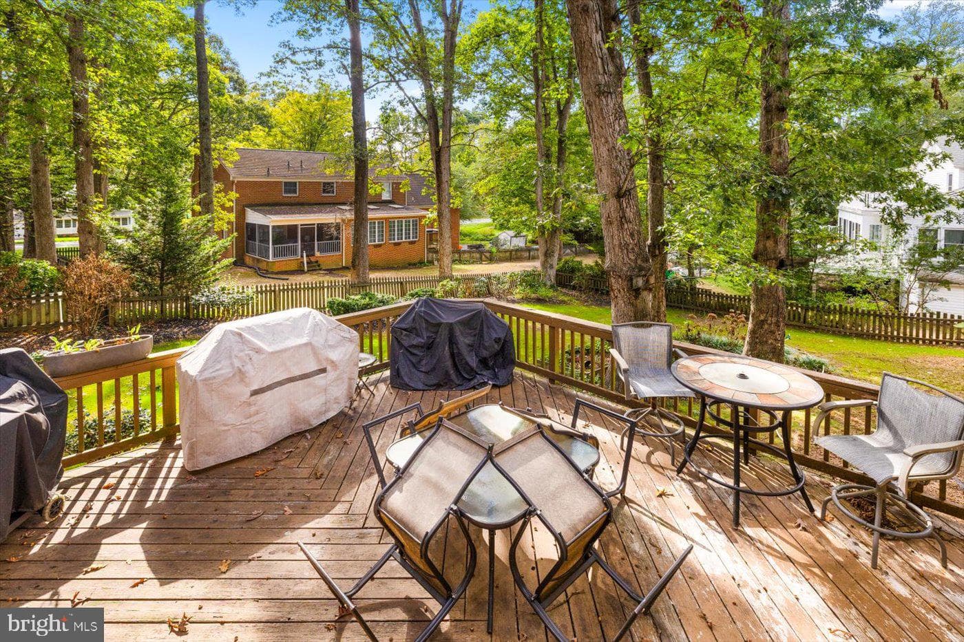 616 Winterberry Drive photo 44