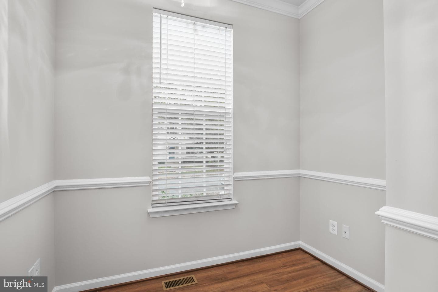 407 Apricot Street photo 21