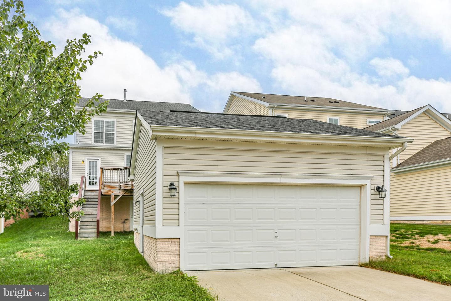 407 Apricot Street photo 47