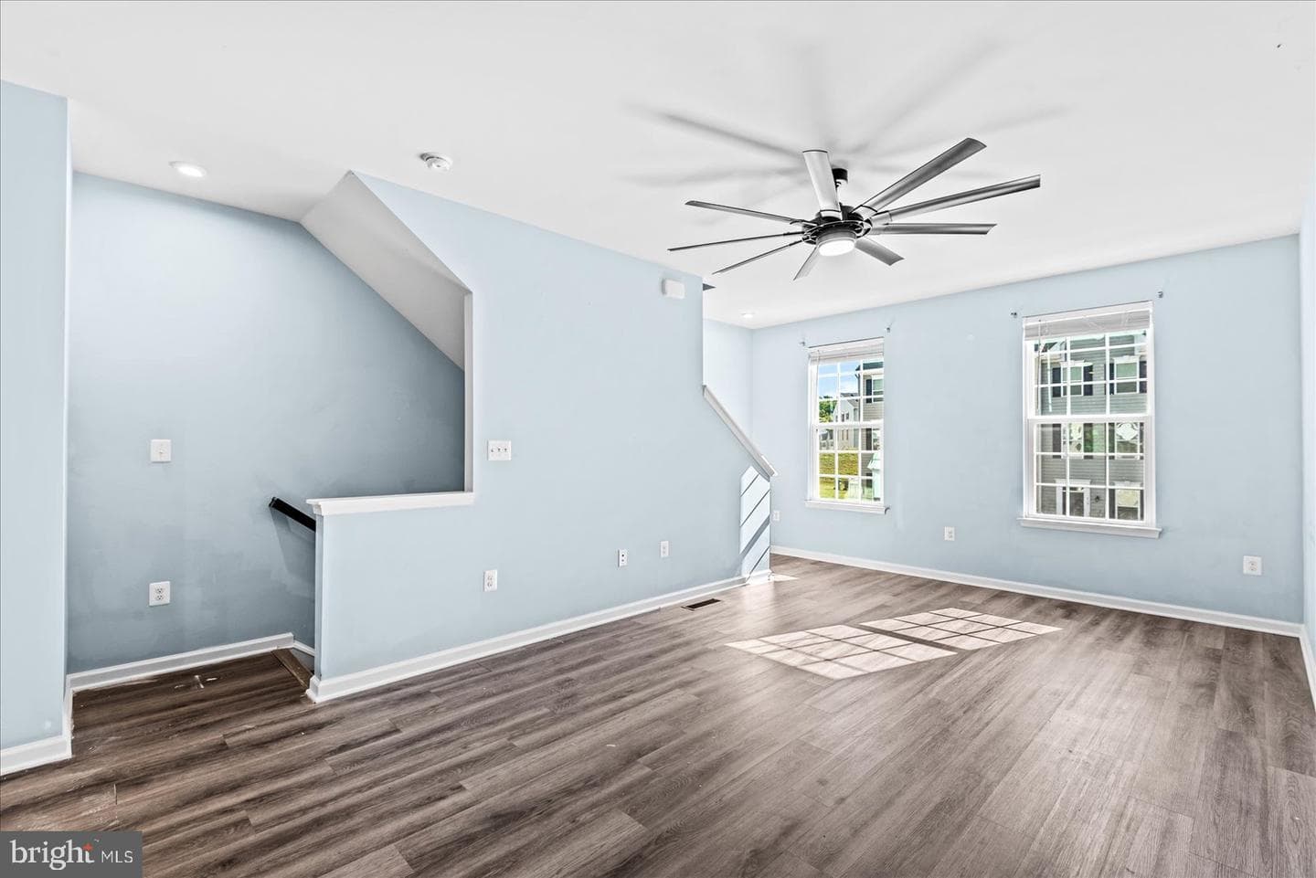 720 River Crest Way photo 13