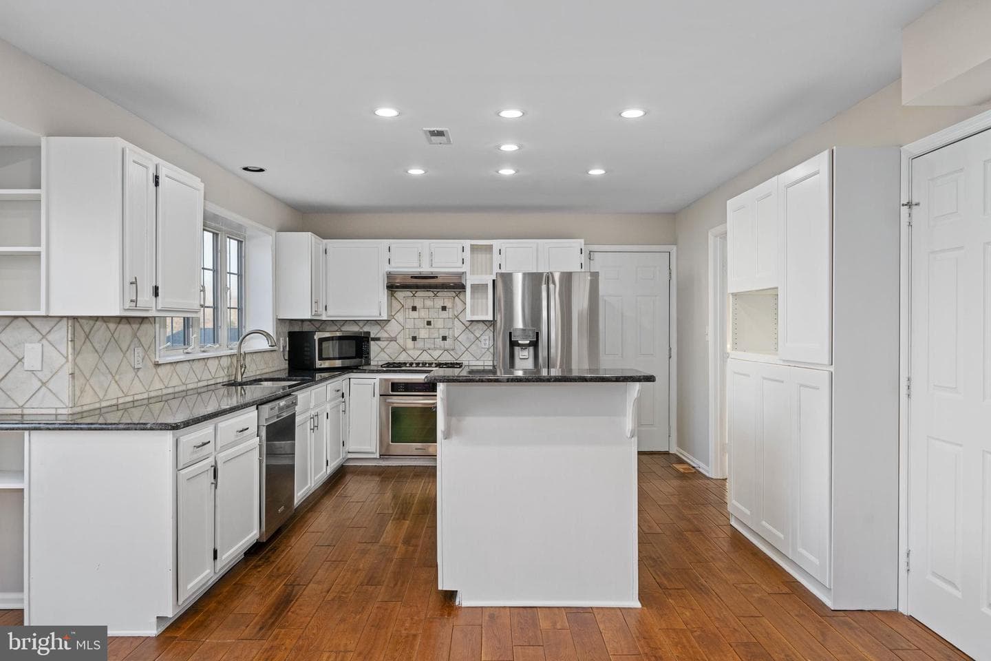 141 Northampton Boulevard photo 33