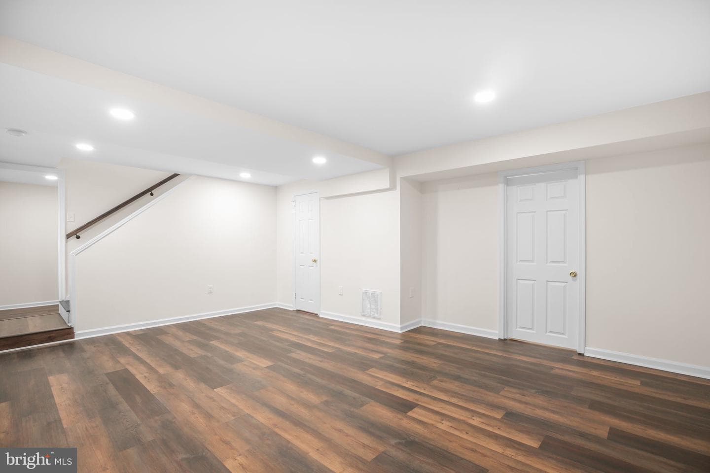1701 Rogers Street photo 27