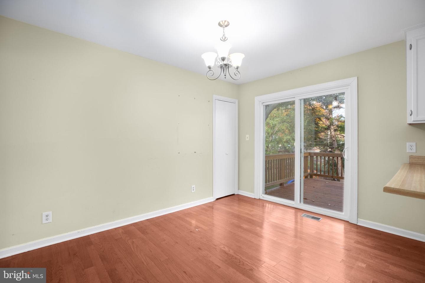 1701 Rogers Street photo 7