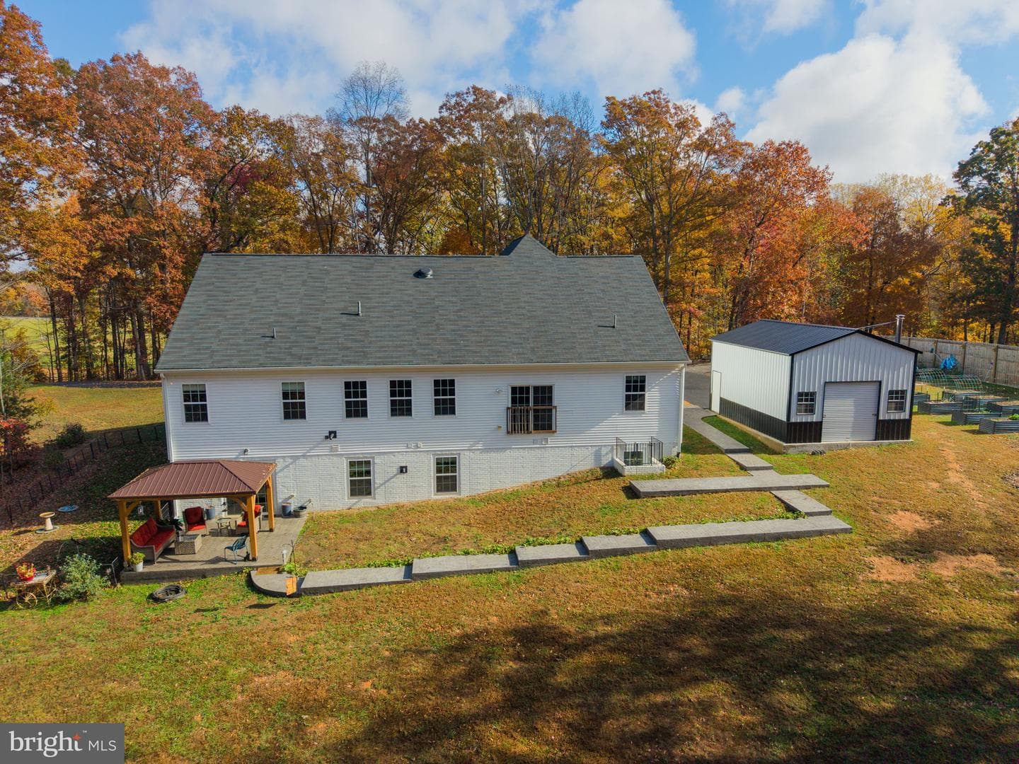 499 Poplar Road photo 38