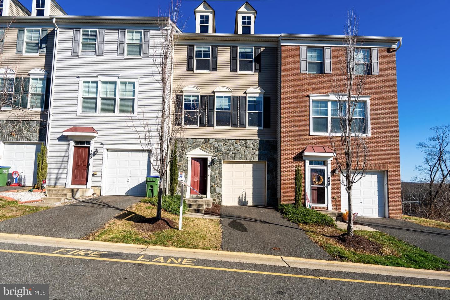 107 Hollister Lane