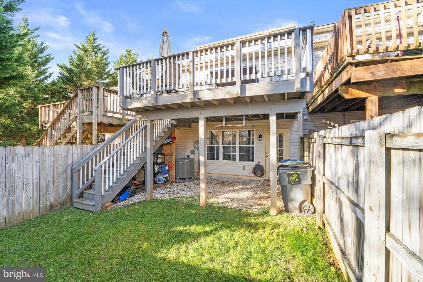 102 Charles Street photo 45