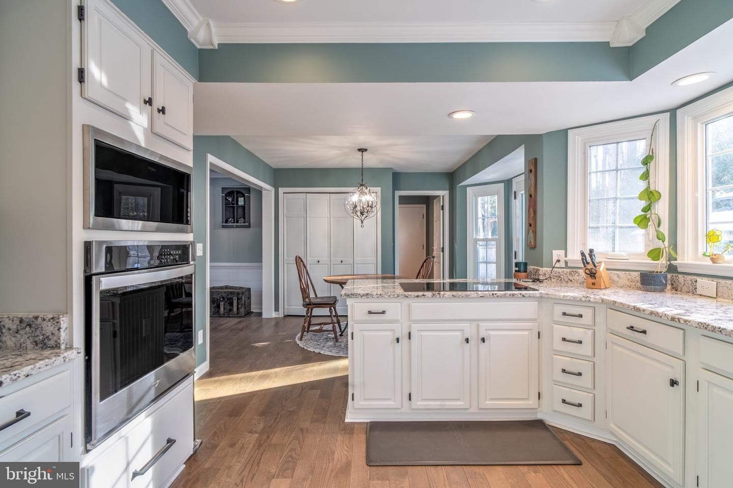 55 Kelly Way photo 10