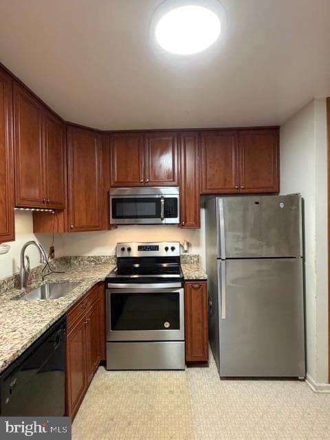 307 Madison Court photo 2