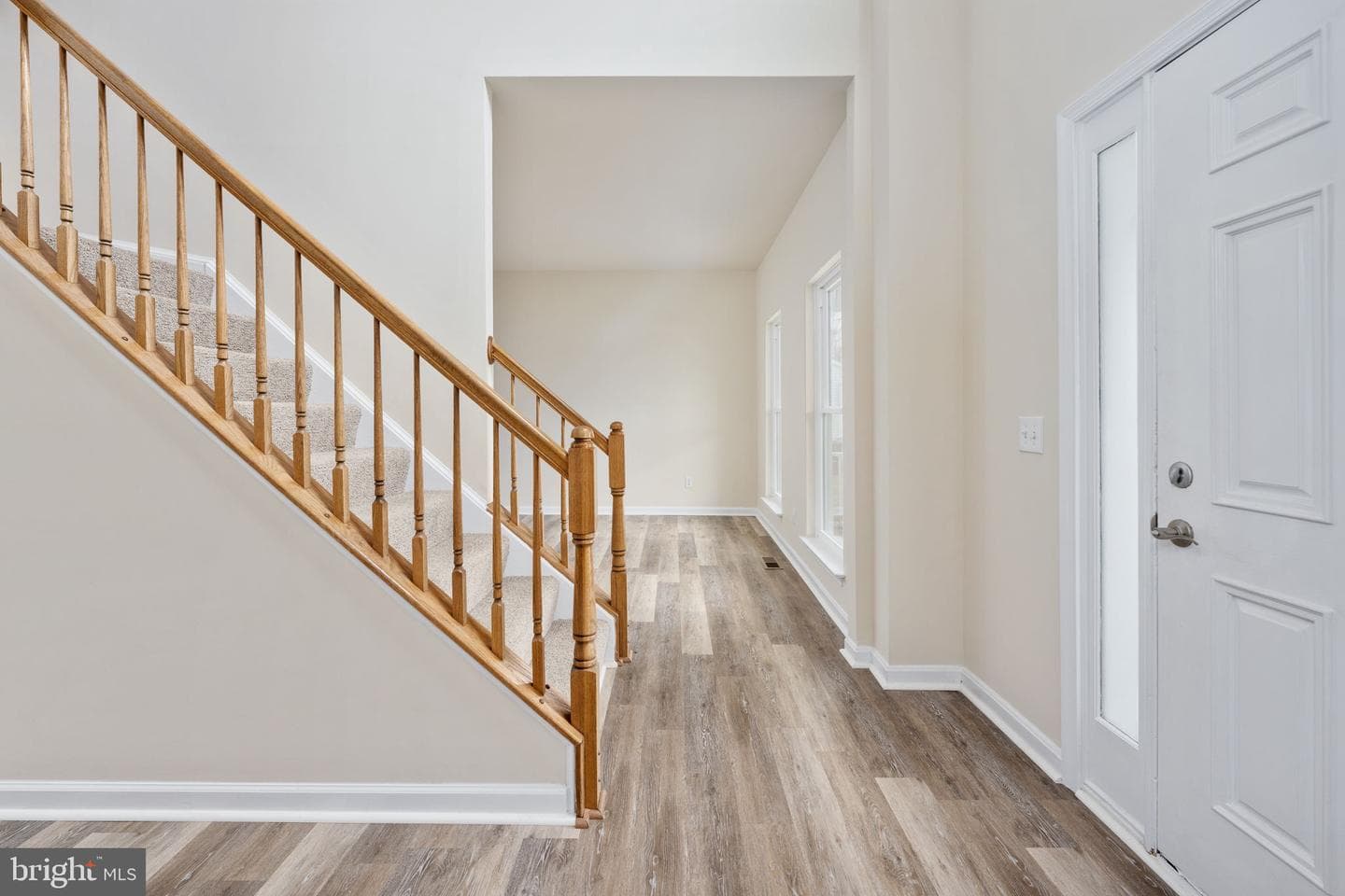 8 Newport Court photo 23