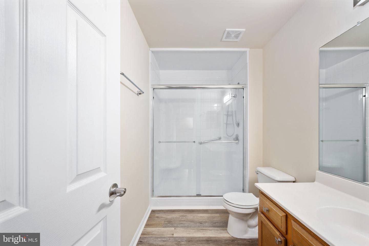 8 Newport Court photo 54