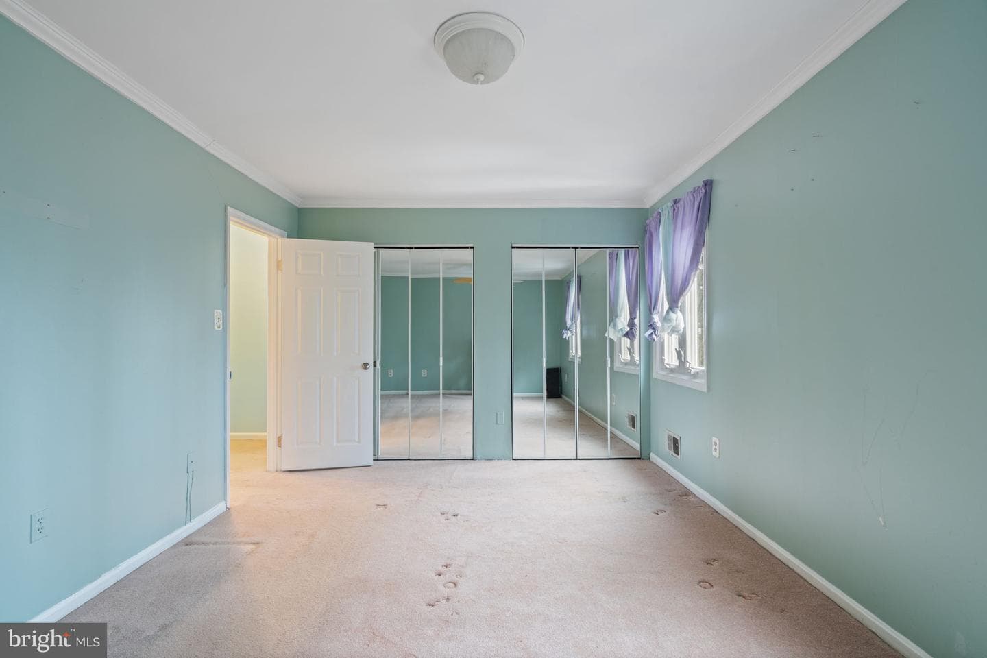 48 Bristol Court photo 15