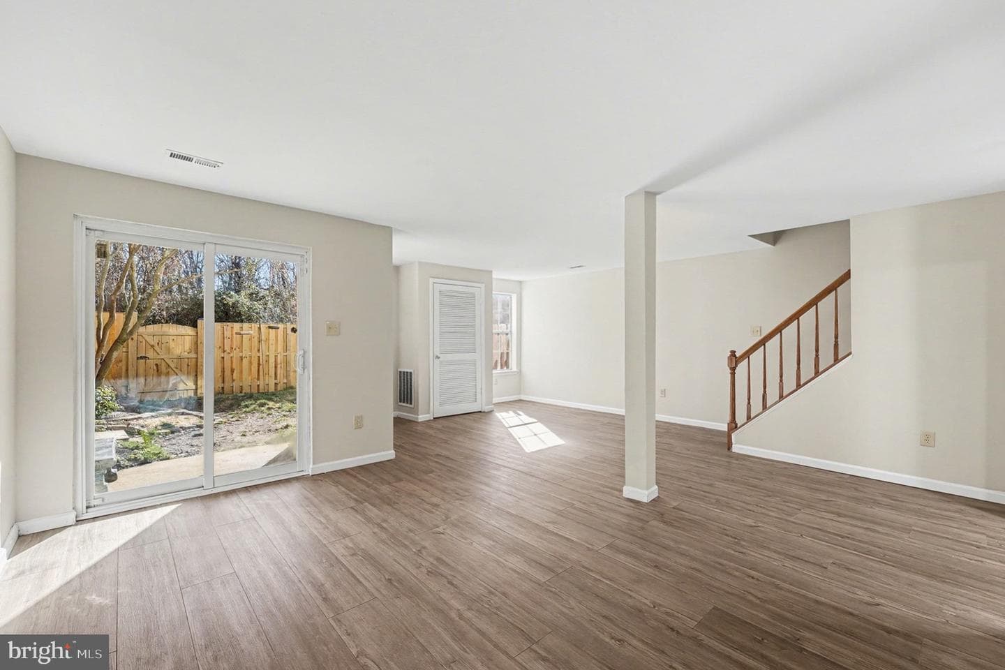 106 Kings Crest Drive photo 22