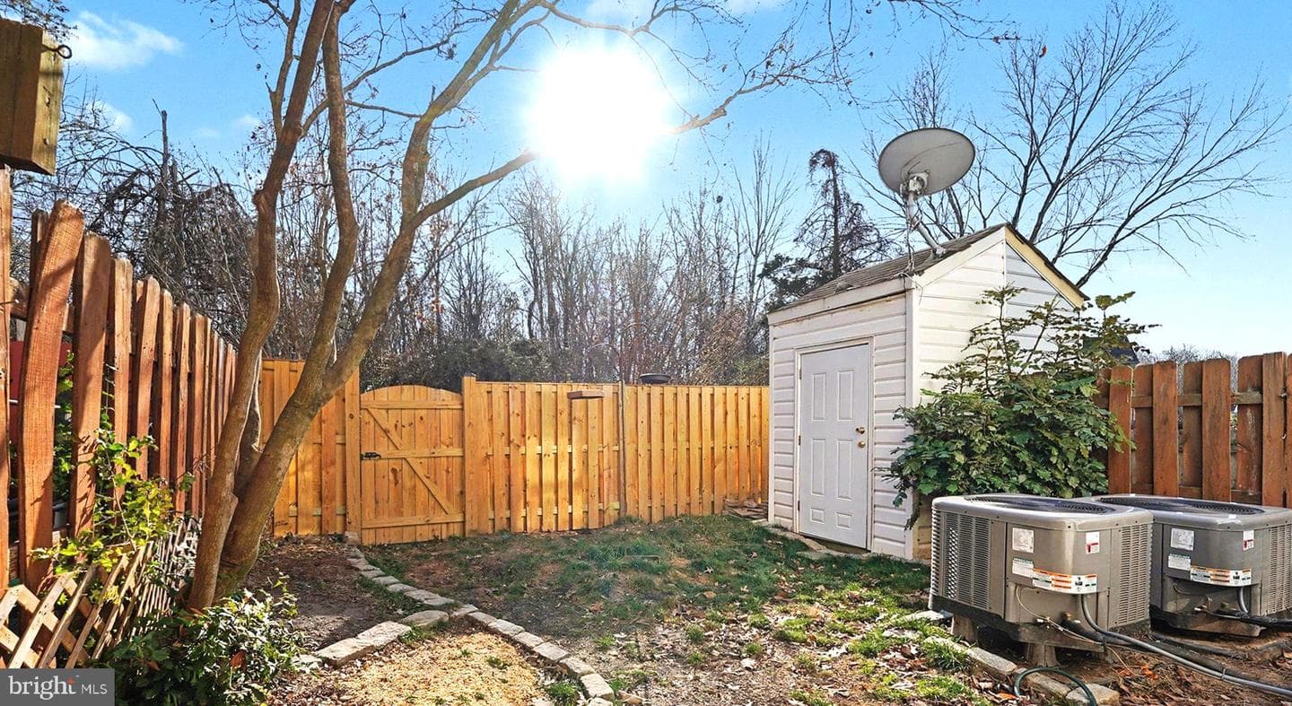 106 Kings Crest Drive photo 25