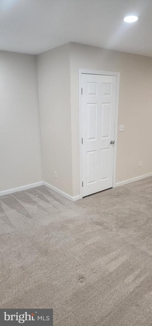 309 Burnside Avenue photo 55