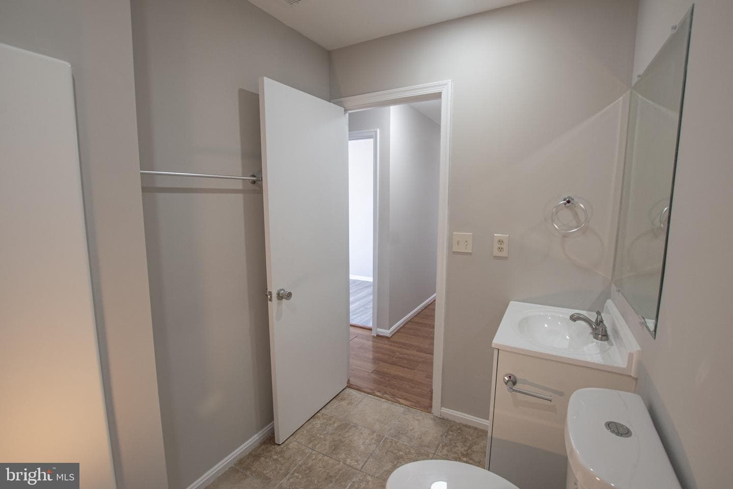 40 Smokewood Court #40200 photo 3