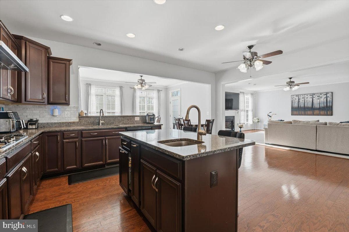 11 Sweet William Drive photo 34