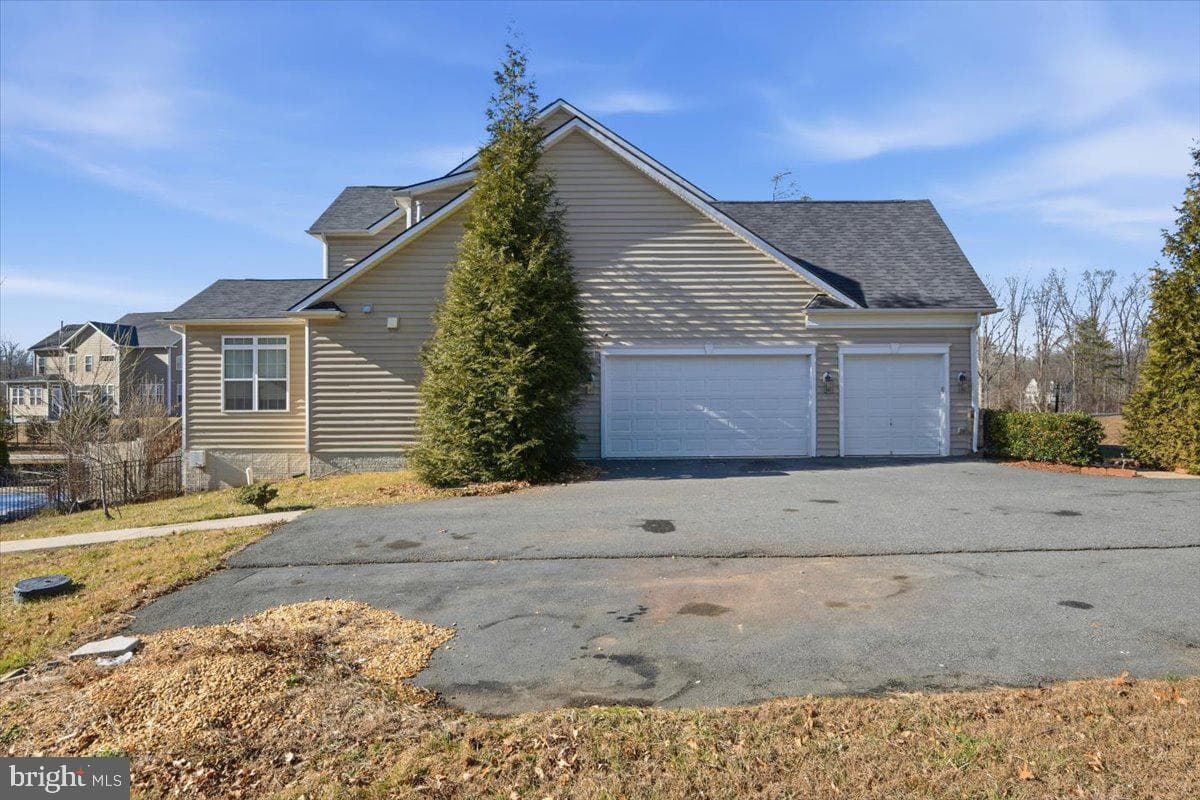 11 Sweet William Drive photo 8