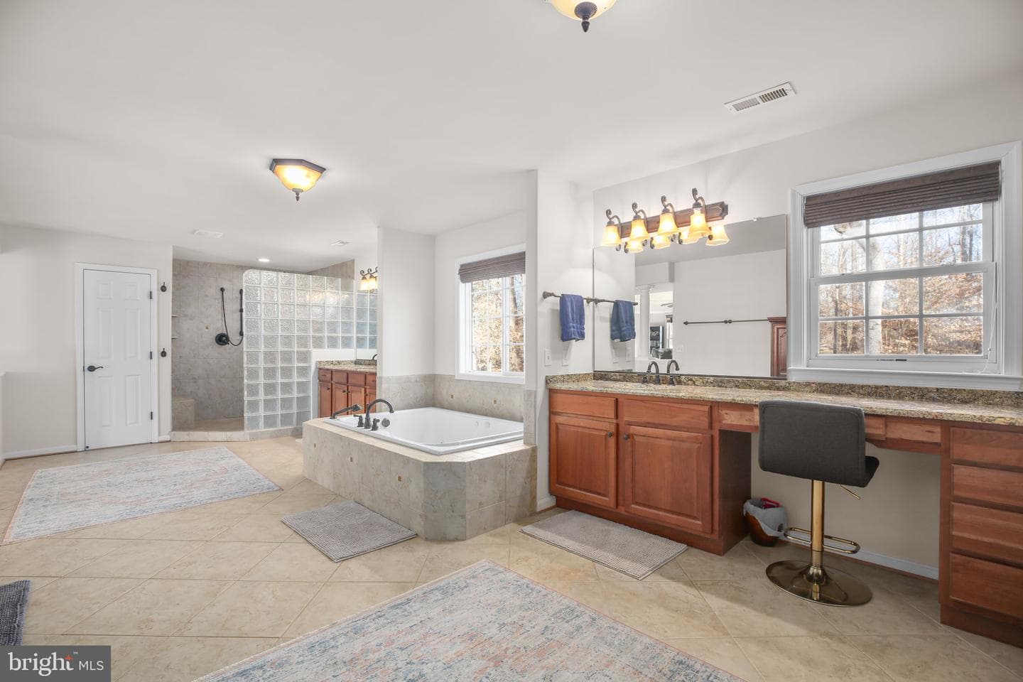 42 Kinsley Lane photo 5