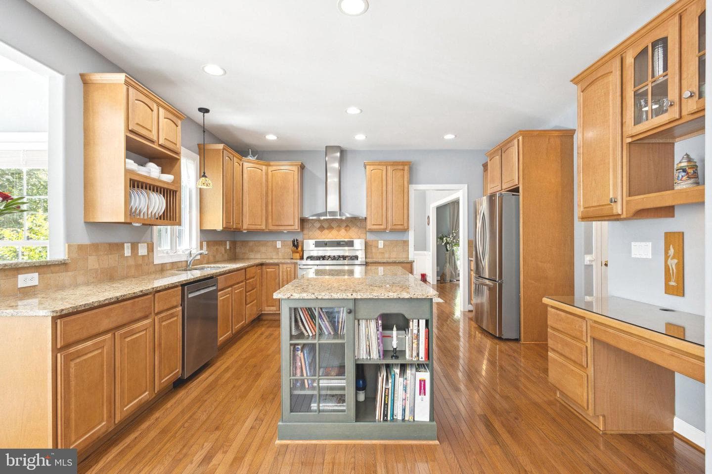 45 Saint Marys Lane photo 13