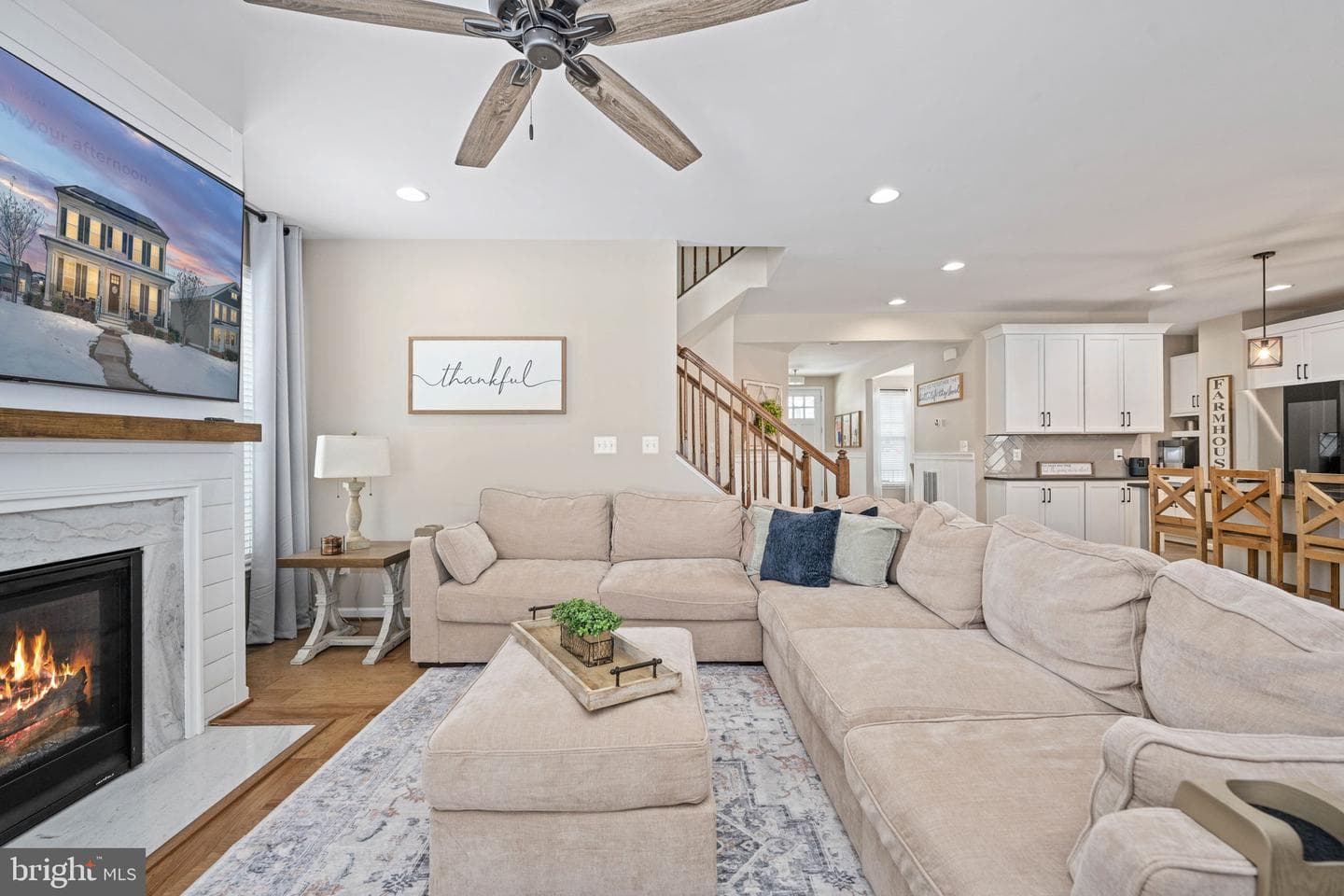 568 Coastal Avenue photo 35