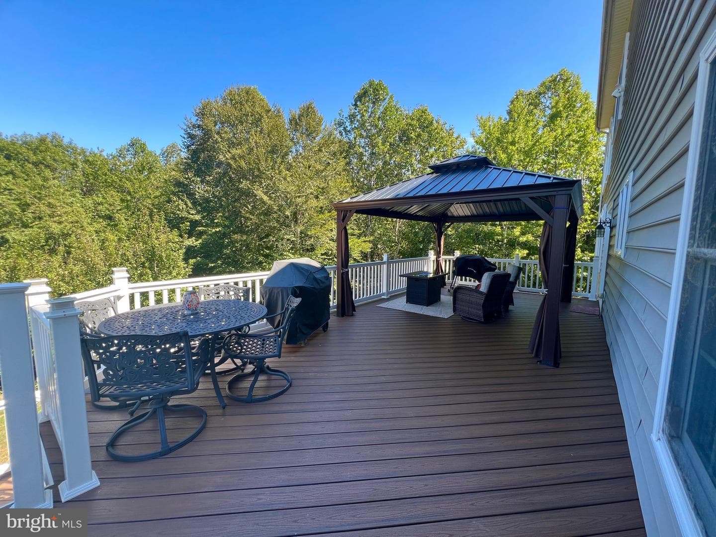 75 Regal Lane photo 64