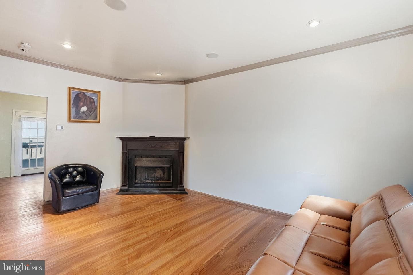205 Braemar Place photo 3