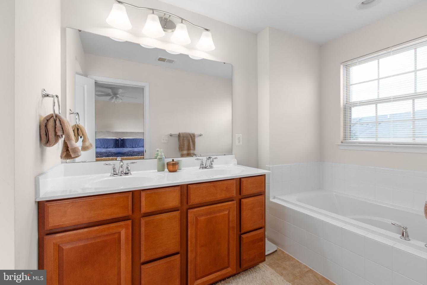 201 Brenton Road photo 36
