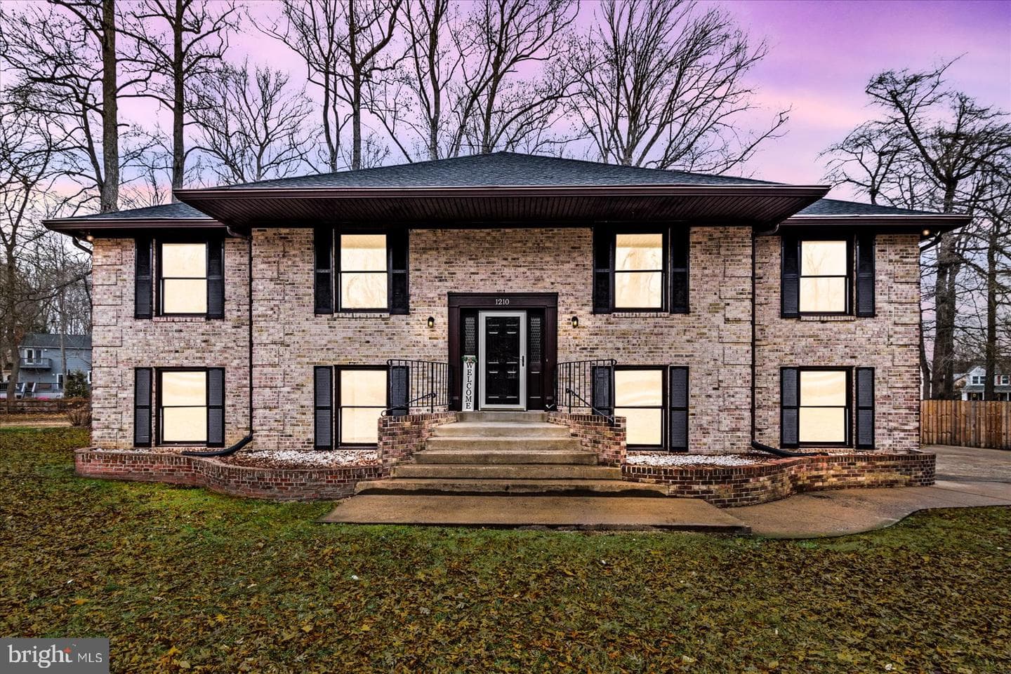 1210 Richmond Drive photo 3