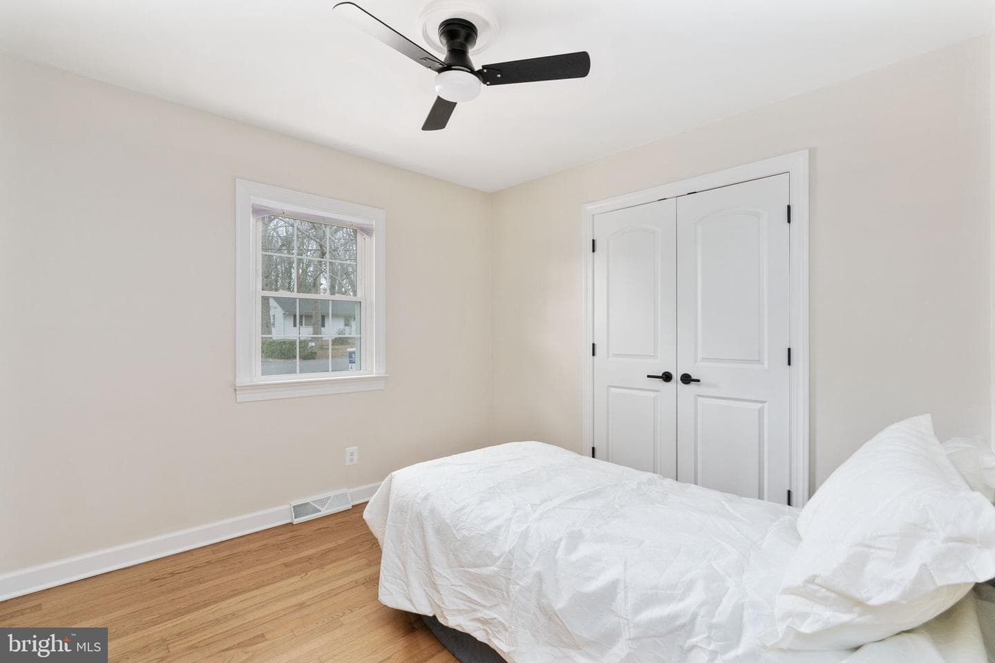 8 Patrick Henry Street photo 14
