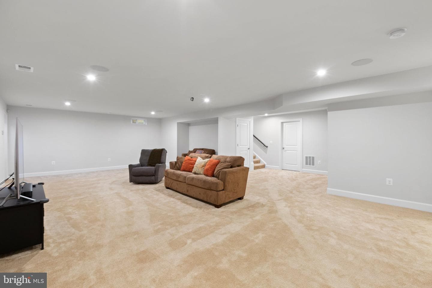 512 Crab Apple Drive photo 32