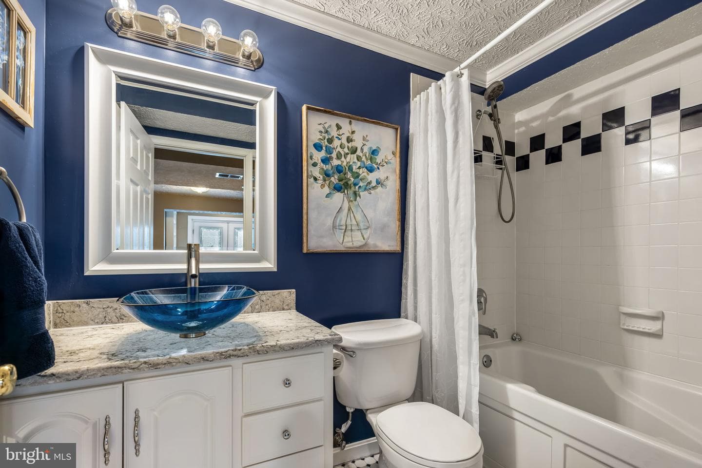 12 Warwick Way photo 41