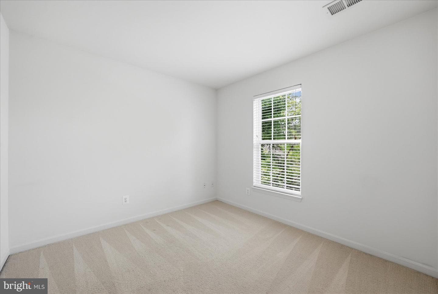 195 Woodstream Boulevard photo 15