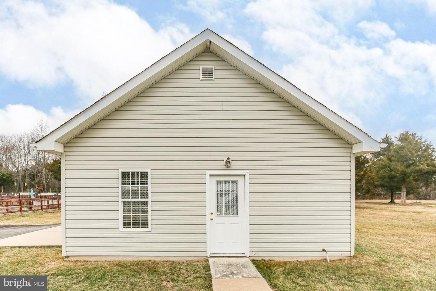 207 Old Landing Court photo 41