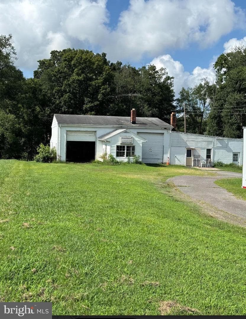 24 Virginia Avenue photo 3