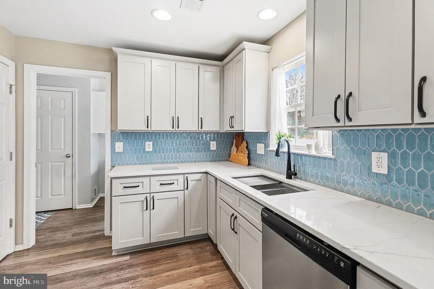 6 Summerfield Lane photo 12