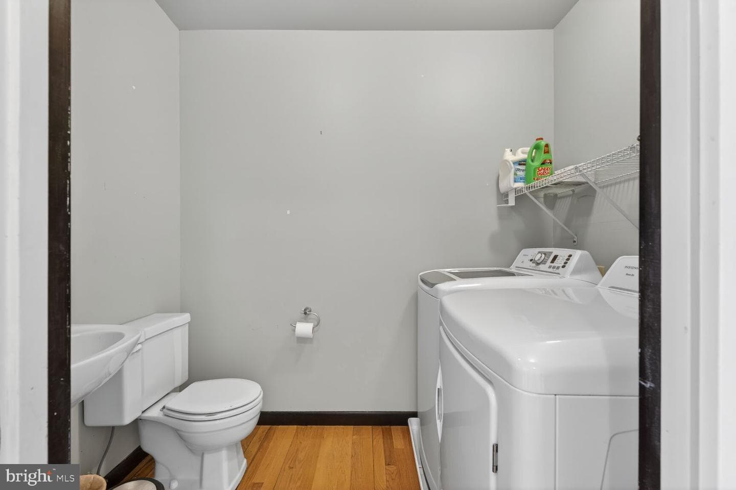 110 Old Landing Court photo 18