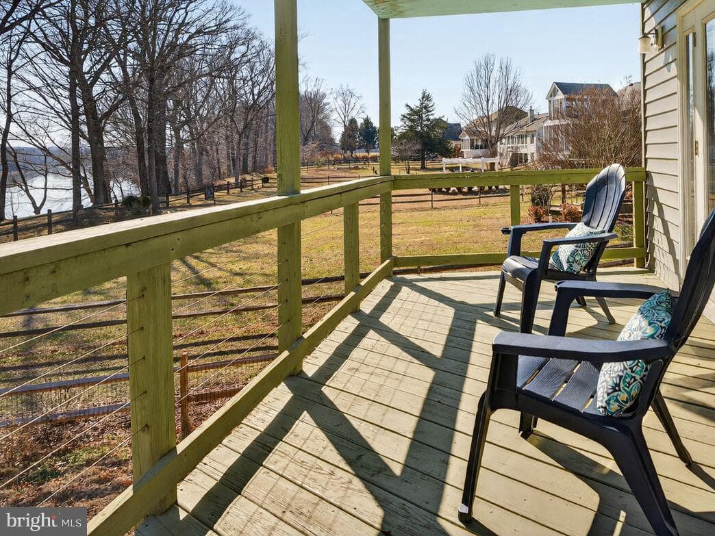 110 Old Landing Court photo 34