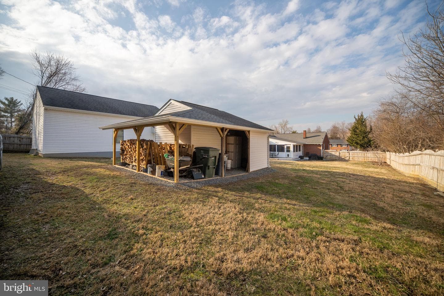 511 Ferry Road photo 49