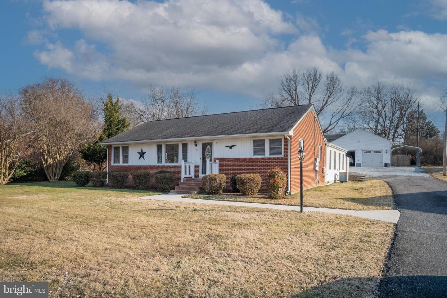 511 Ferry Road photo 7
