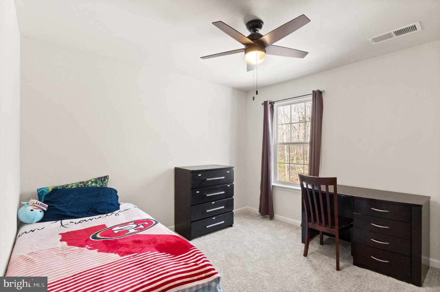 180 Pinewood Road photo 42