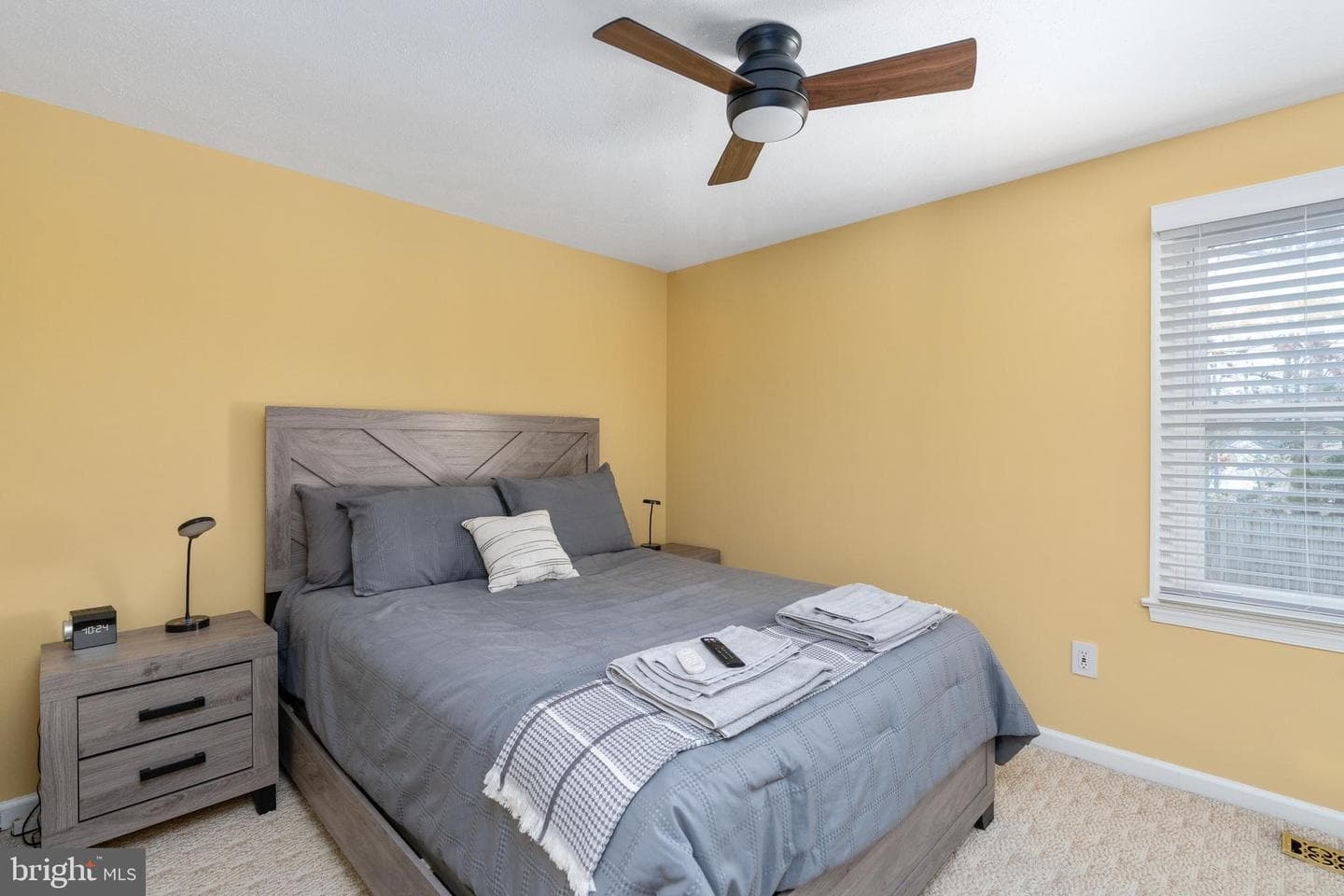 2018 Victoria Drive photo 29