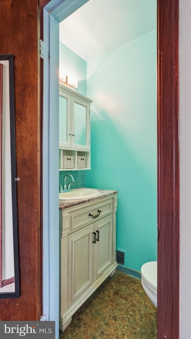 64 Bristol Court photo 11