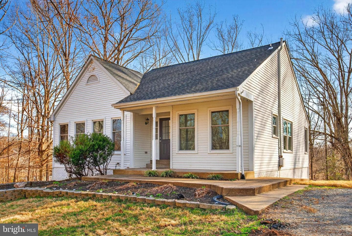 8 Ridgeview Circle photo 1