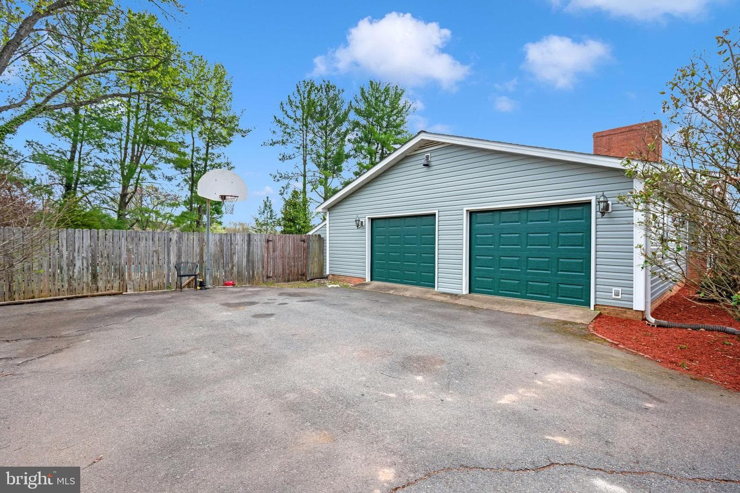 301 Ingleside Drive photo 29