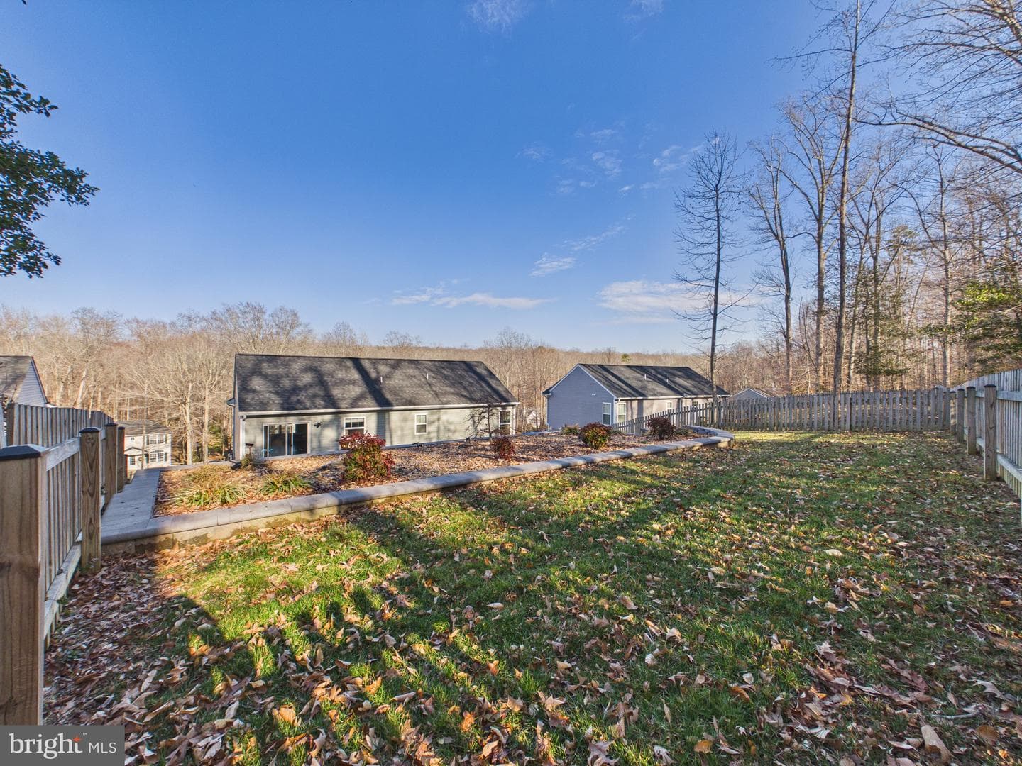 8 Howard Circle photo 31