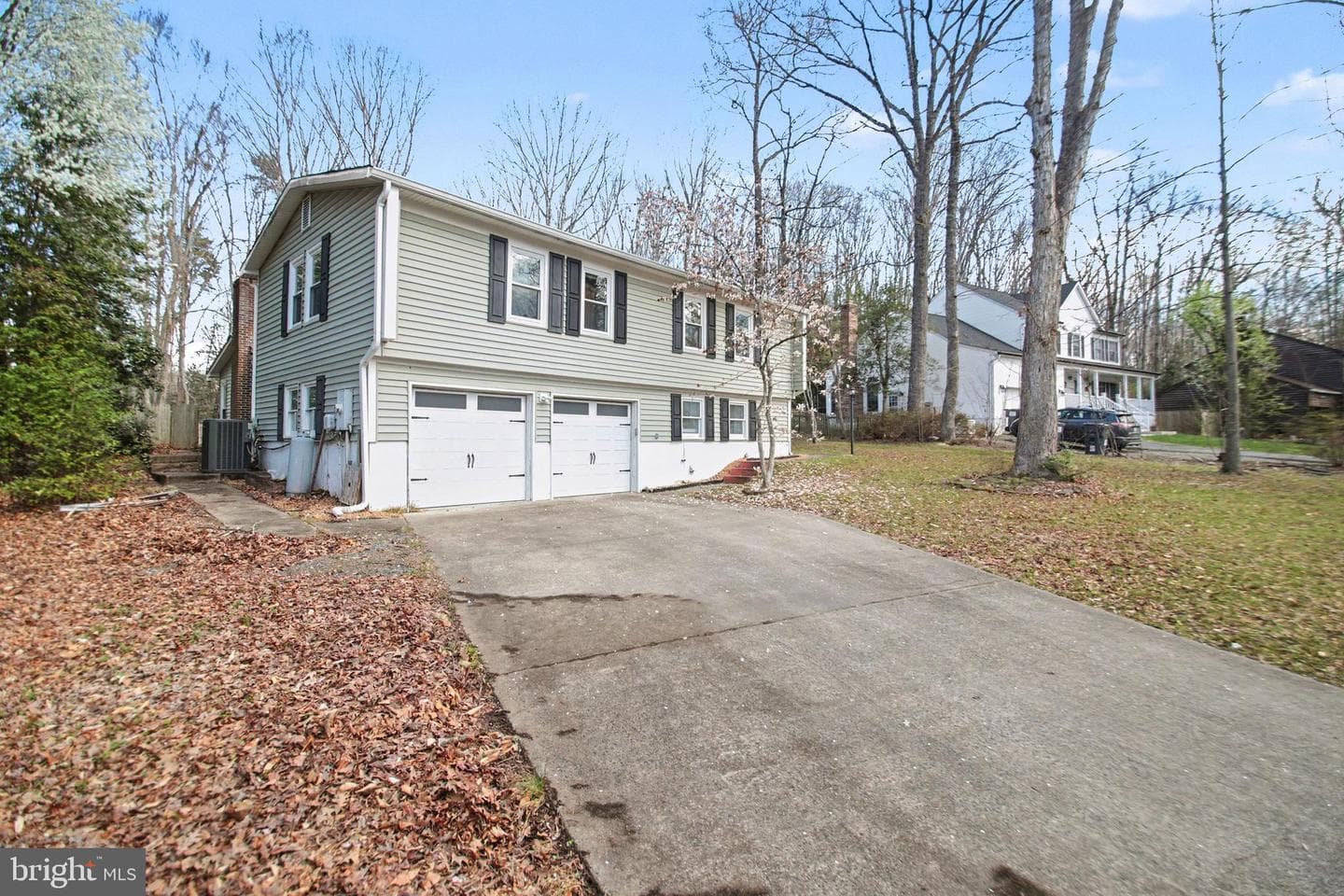 2030 Victoria Drive photo 3